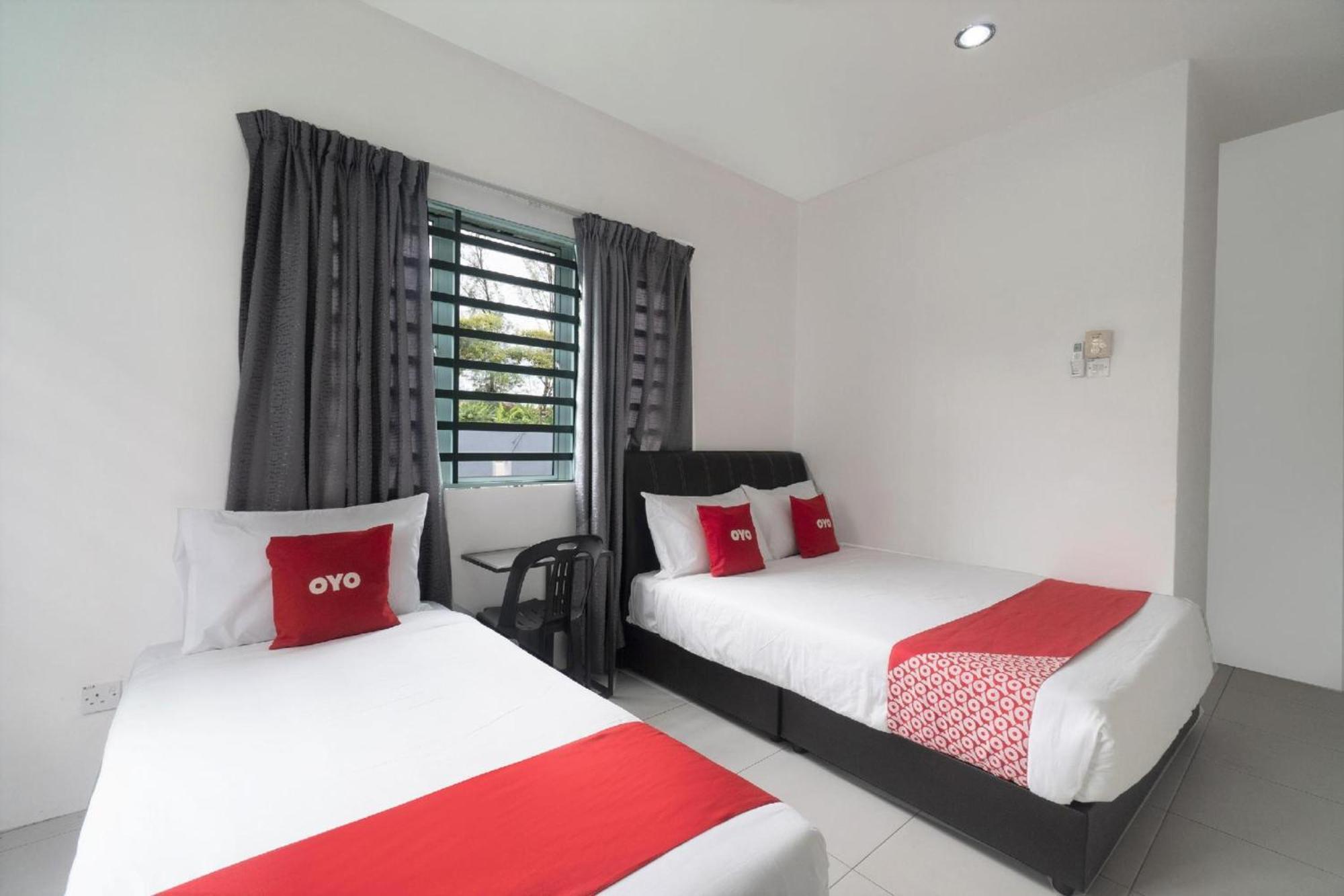 Oyo 91089 Motel Fasa 2B Seri Manjung Exterior photo