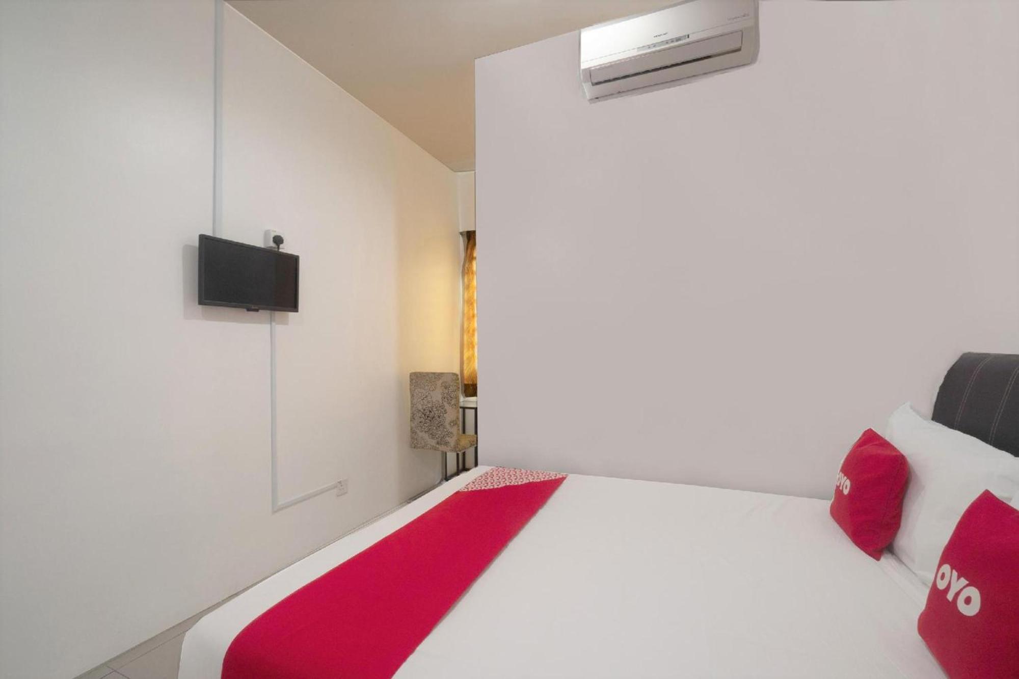 Oyo 91089 Motel Fasa 2B Seri Manjung Exterior photo