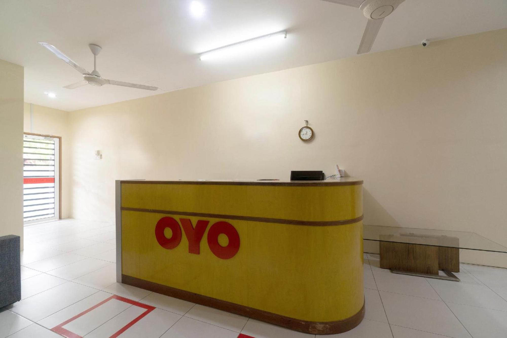 Oyo 91089 Motel Fasa 2B Seri Manjung Exterior photo